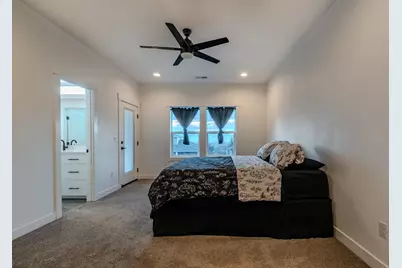 531 W La Strada Circle, Medford, OR 97504 - Photo 15