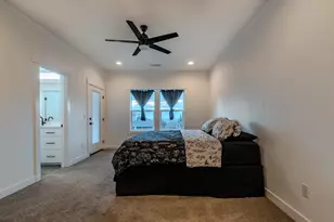 531 W La Strada Circle, Medford, OR 97504 - Photo 15