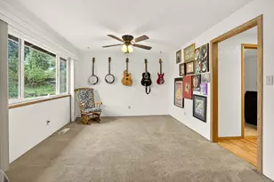 1103 Hillview Dr, Ashland, OR 97520 - Photo 7