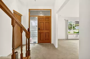 1103 Hillview Dr, Ashland, OR 97520 - Photo 3