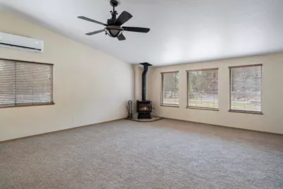 53001 Loop Drive, La Pine, OR 97739 - Photo 9