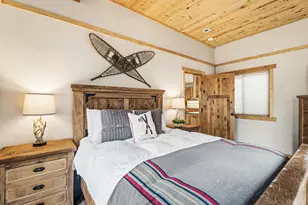 57557 Lupine Ln, Sunriver, OR 97707 - Photo 31