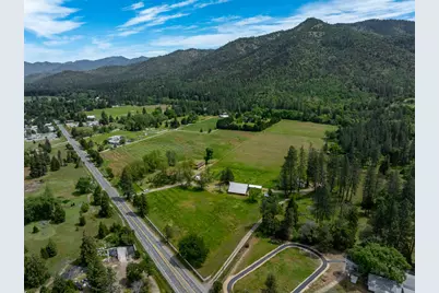 20541 Williams Highway, Williams, OR 97544 - Photo 3