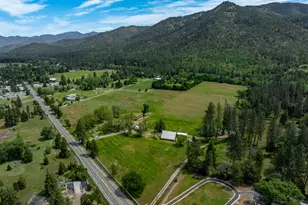 20541 Williams Hwy, Williams, OR 97544 - Photo 3