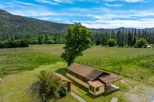 20541 Williams Hwy, Williams, OR 97544 - Photo 27