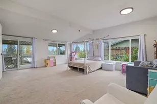 1051 NE Pepperwood Dr, Grants Pass, OR 97526 - Photo 21