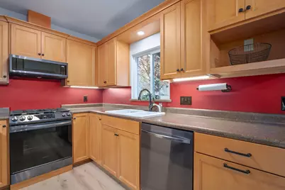 1051 NE Pepperwood Drive, Grants Pass, OR 97526 - Photo 9