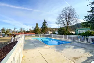 3955 S Stage Rd, Medford, OR 97501 - Photo 1