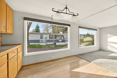 3955 S Stage Road #APT 21, Medford, OR 97501 - Photo 3
