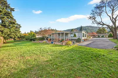 3955 S Stage Road #APT 21, Medford, OR 97501 - Photo 31