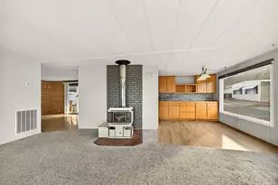 3955 S Stage Rd, Medford, OR 97501 - Photo 9