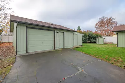 1517 Molly Lane, Grants Pass, OR 97527 - Photo 29