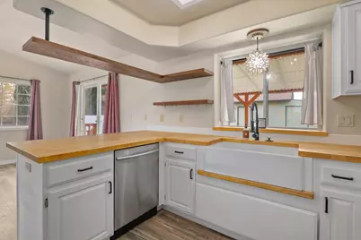 1517 Molly Lane, Grants Pass, OR 97527 - Photo 13