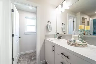 3687 Luchu St, Medford, OR 97504 - Photo 7