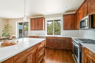 10064 Juniper Glen Cir, Redmond, OR 97756 - Photo 13