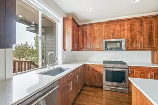 10064 Juniper Glen Cir, Redmond, OR 97756 - Photo 13