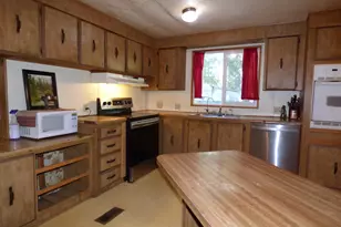 508 Bumblebee Ln, Cave Junction, OR 97523 - Photo 5