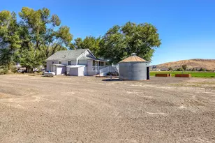 392 Del Fatti Ln, Klamath Falls, OR 97603 - Photo 11