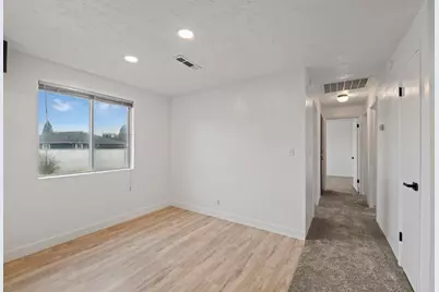 2825 Howard Avenue, Medford, OR 97501 - Photo 13