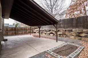 63020 NE Amherst Pl, Bend, OR 97701 - Photo 37