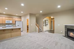 63020 NE Amherst Pl, Bend, OR 97701 - Photo 13