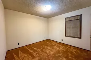 359 Wells Dr, Cave Junction, OR 97523 - Photo 17