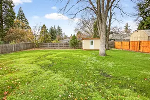 525 Barnes Ave, Medford, OR 97504 - Photo 33