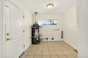 525 Barnes Ave, Medford, OR 97504 - Photo 27