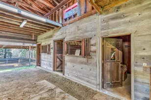 1956 E Fork Rd, Williams, OR 97544 - Photo 33