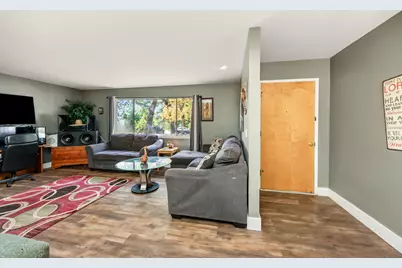 6534 Tunnel Loop Road, Grants Pass, OR 97526 - Photo 11