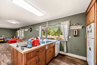 6534 Tunnel Loop Road, Grants Pass, OR 97526 - Photo 19