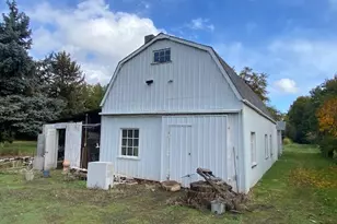 3358 Bursell Rd, Central Point, OR 97502 - Photo 5