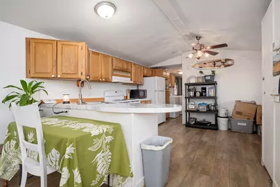 4729 S Pacific Highway #UNIT 12, Phoenix, OR 97535 - Photo 11