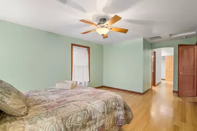 300 NE Mead Street, Grants Pass, OR 97526 - Photo 23