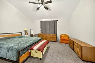 1870 SW Mistybrook Dr, Grants Pass, OR 97527 - Photo 11