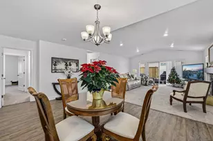 1055 NW Varnish Ln, Redmond, OR 97756 - Photo 11