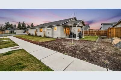 1055 NW Varnish Lane, Redmond, OR 97756 - Photo 29