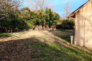 1975 Spring St, Medford, OR 97504 - Photo 13