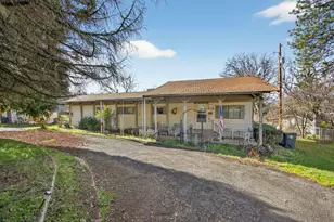 126 Haven Rd, Jacksonville, OR 97530 - Photo 3