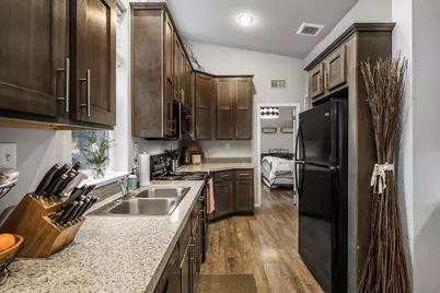 19930 Limelight Drive #421, Bend, OR 97702 - Photo 13