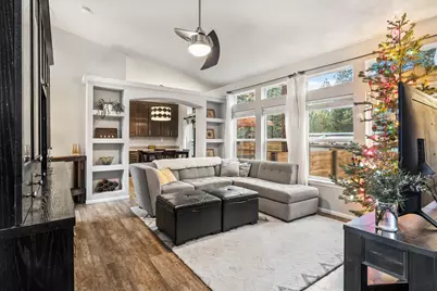 19930 Limelight Drive #421, Bend, OR 97702 - Photo 7