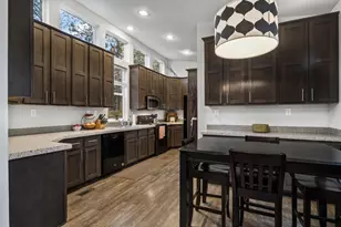 19930 Limelight Dr, Bend, OR 97702 - Photo 11