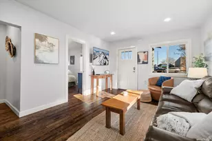 533 SW 4th St, Redmond, OR 97756 - Photo 9