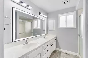 959 Westrop Dr, Central Point, OR 97502 - Photo 21