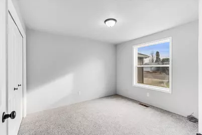 959 Westrop Drive, Central Point, OR 97502 - Photo 23