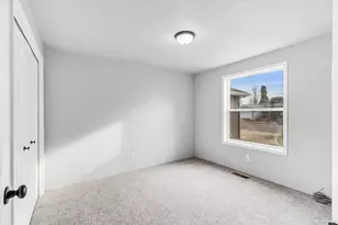 959 Westrop Dr, Central Point, OR 97502 - Photo 23