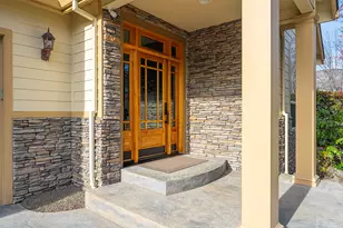 4584 Wolf Run Dr, Medford, OR 97504 - Photo 3