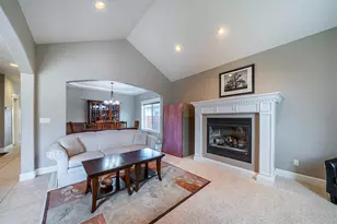 4584 Wolf Run Dr, Medford, OR 97504 - Photo 7