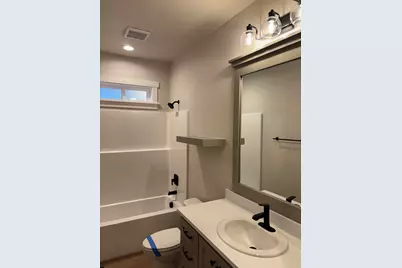 3715 Ford Drive, Medford, OR 97504 - Photo 7