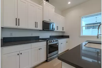 210 Bogey Lane, Eagle Point, OR 97524 - Photo 9